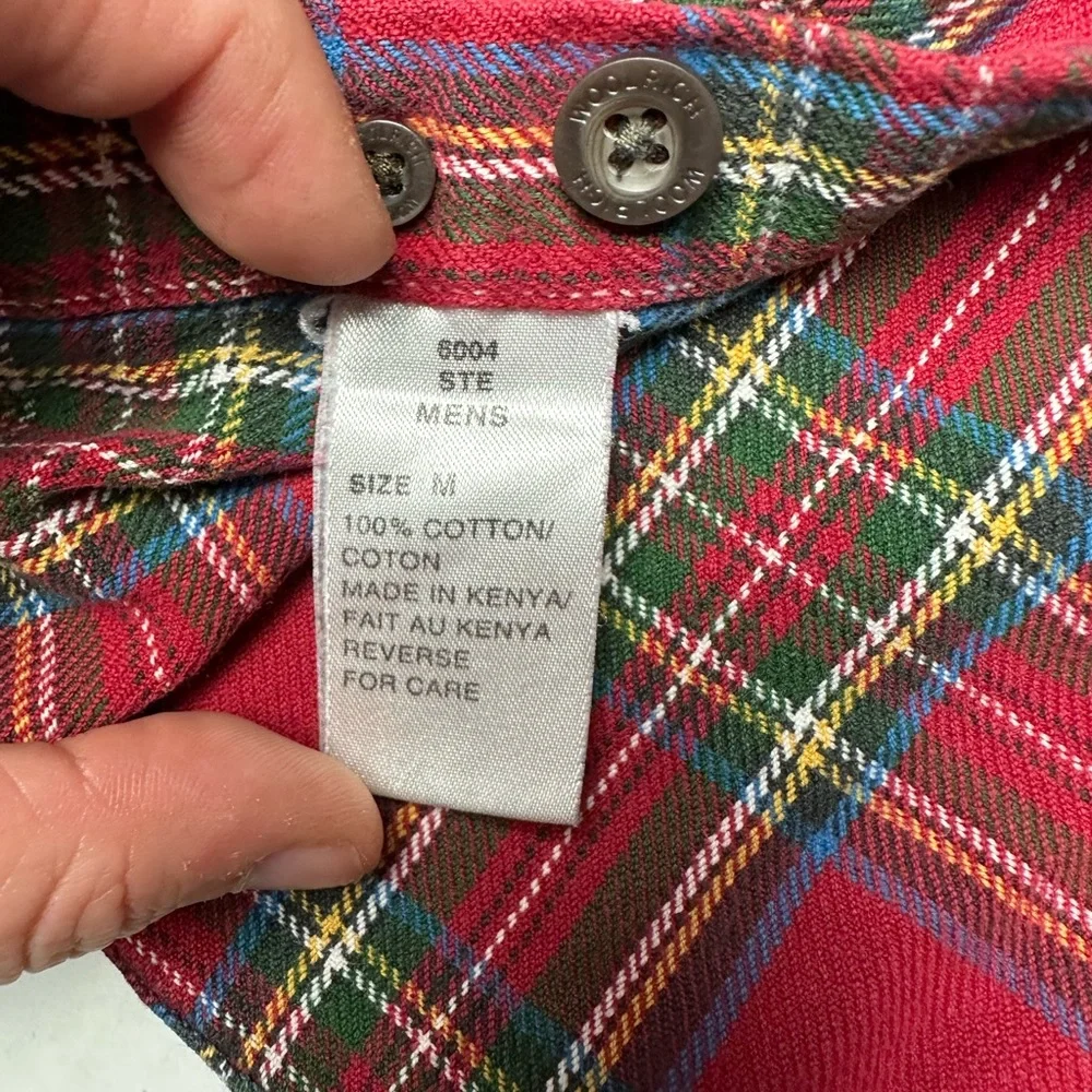 WOOLRICH FLANNEL BUTTON DOWN MENS SIZE Medium 100% Cotton Red Plaid Long Sleeve‎